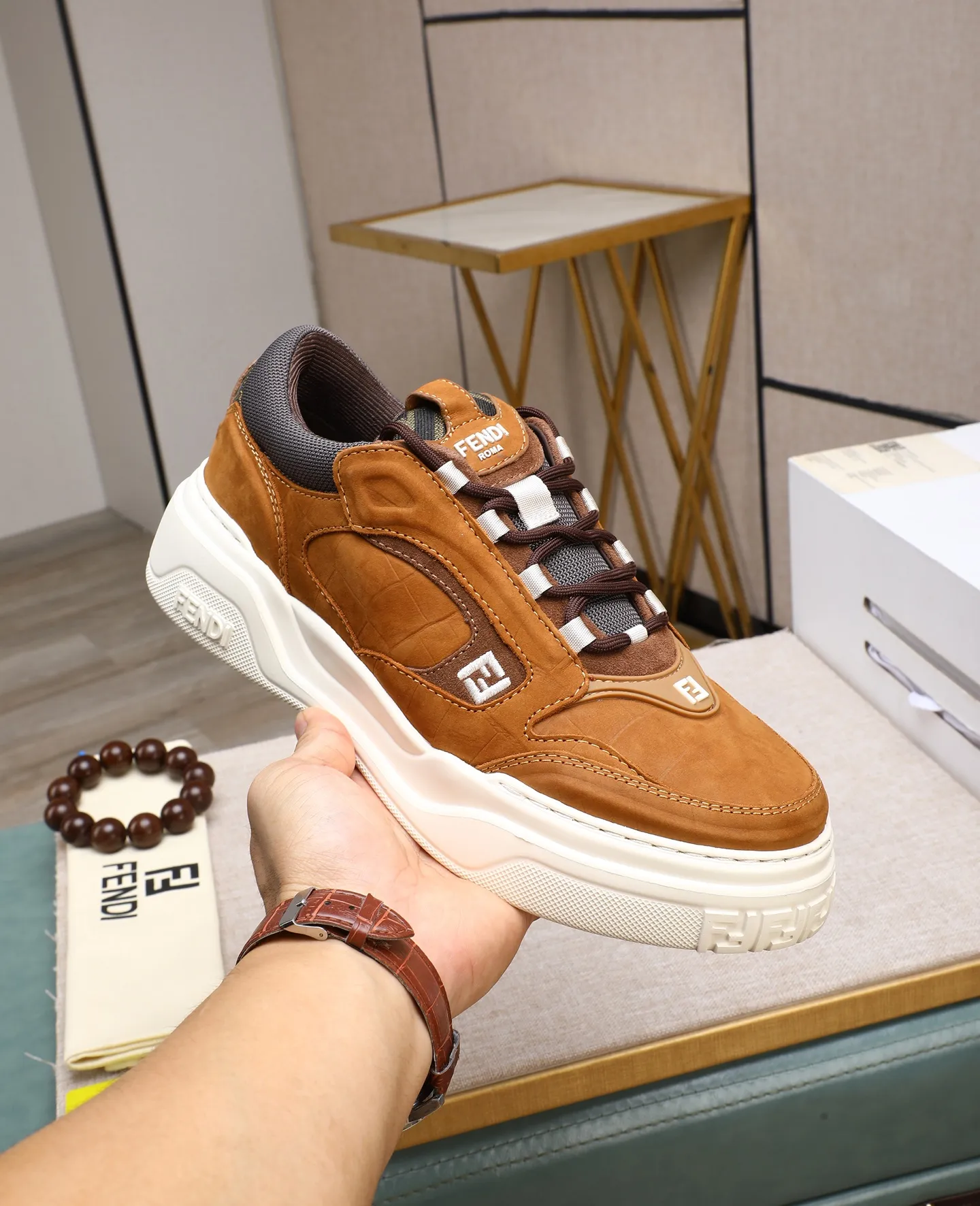 Men's shoes 💰820 [FENDI] Fendi - High-end quality original casual sports shoes - Upper: Nappa calfskin, pebbled calfskin, tongue and heel; injection molded brand logo plastic module - Lining: brand canvas - Outsole: ultra-light TPR foam·rubber; molded outsole -Super high quality control·Fine workmanship: highlighted (high-end·luxury·grade) -Size :39-44 (38, 45, can be customized)